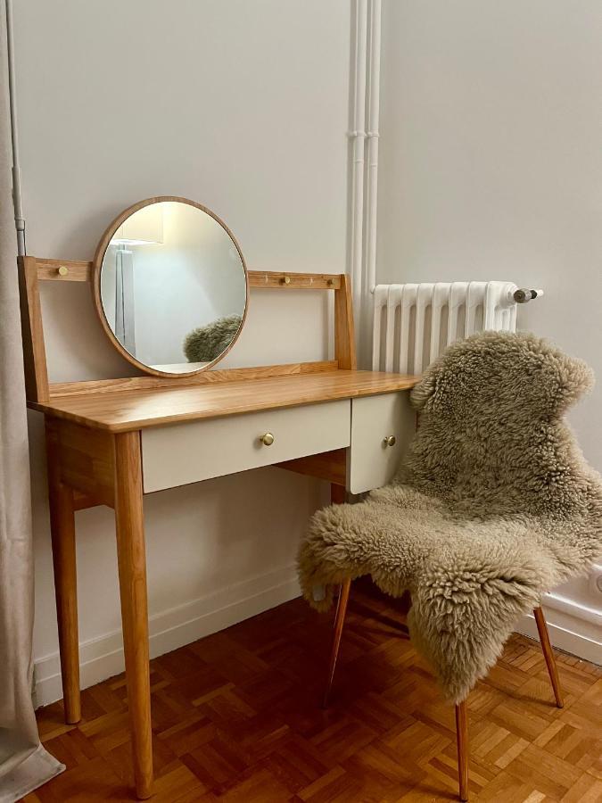 Modern Apartment Near The Eiffel Tower, 45M Paris Exterior foto